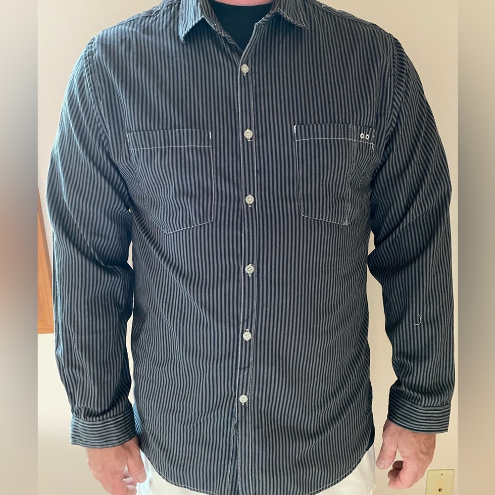 Men’s Montage Brand Long Sleeve Button Down Long Sleeve Shirt